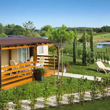 Aldeamento Turístico Mobilehomes In - Istrien 50095 *