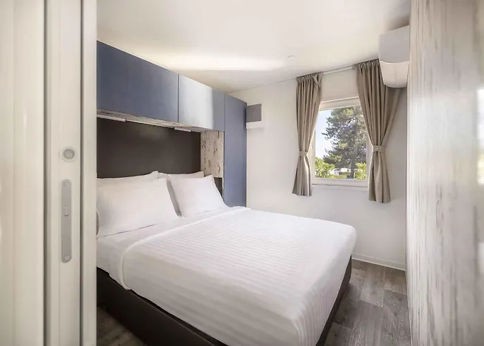 Mobilehomes In - Istrien 50095 * فيرسار
