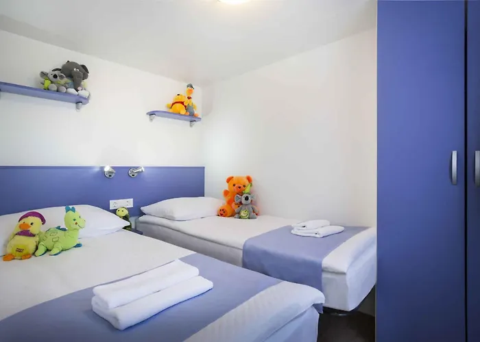 Mobilehomes In - Istrien 50095 * فيرسار